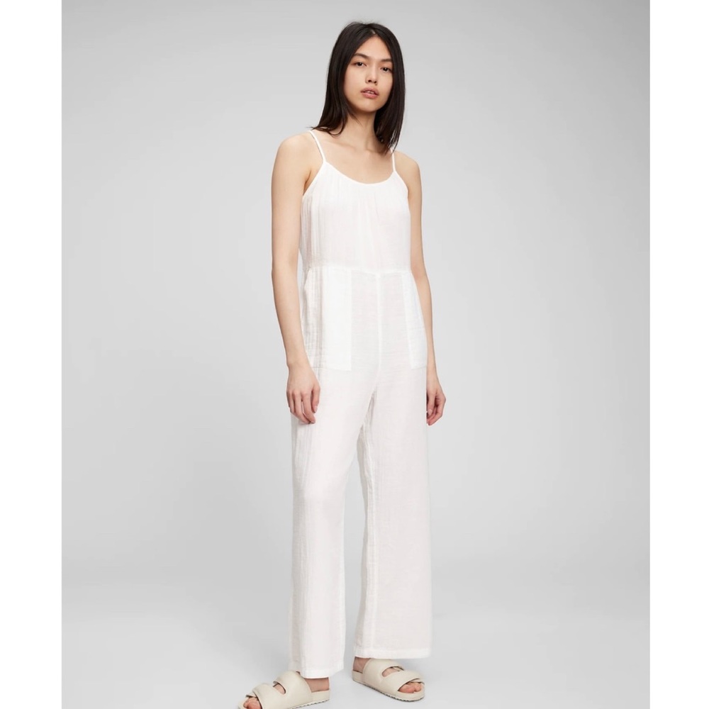 GAP Crinkle Gauze Jumpsuit in Black